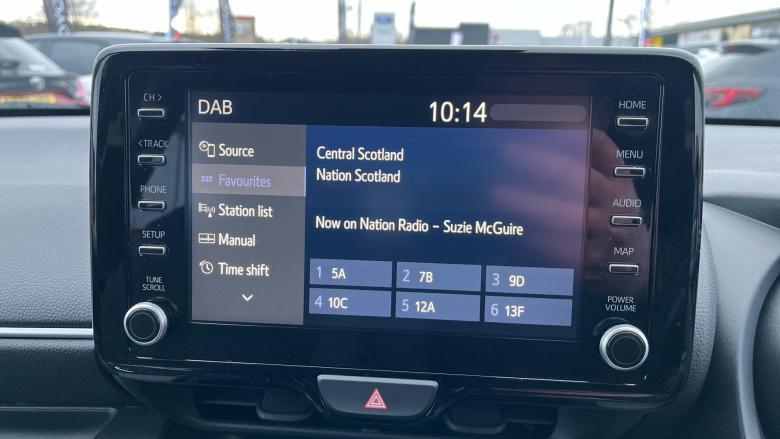 Toyota Yaris 1.5 Hybrid Design 5dr CVT Hybrid Hatchback